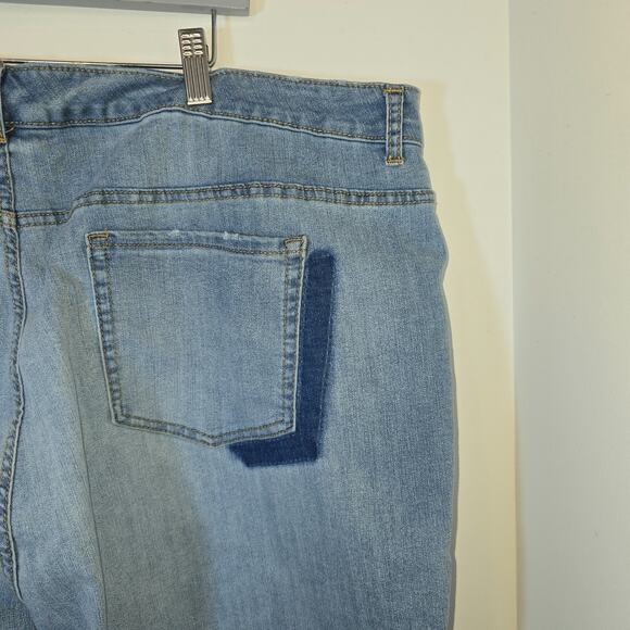LOGO BY LORI GOLDSTEIN WOMEN'S LIGHT WASH SHADOW PATCH BOYFRIEND JEANS Size 24 W - Picture 5 of 9